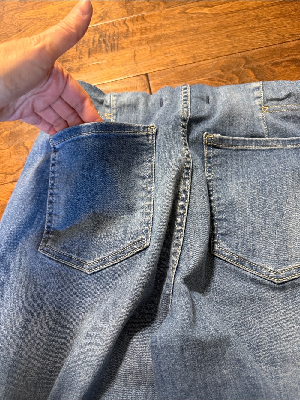 We the Free Drapey A-Line Pull-On Bell Bottom Jeans, size 28 - Picture 8 of 8